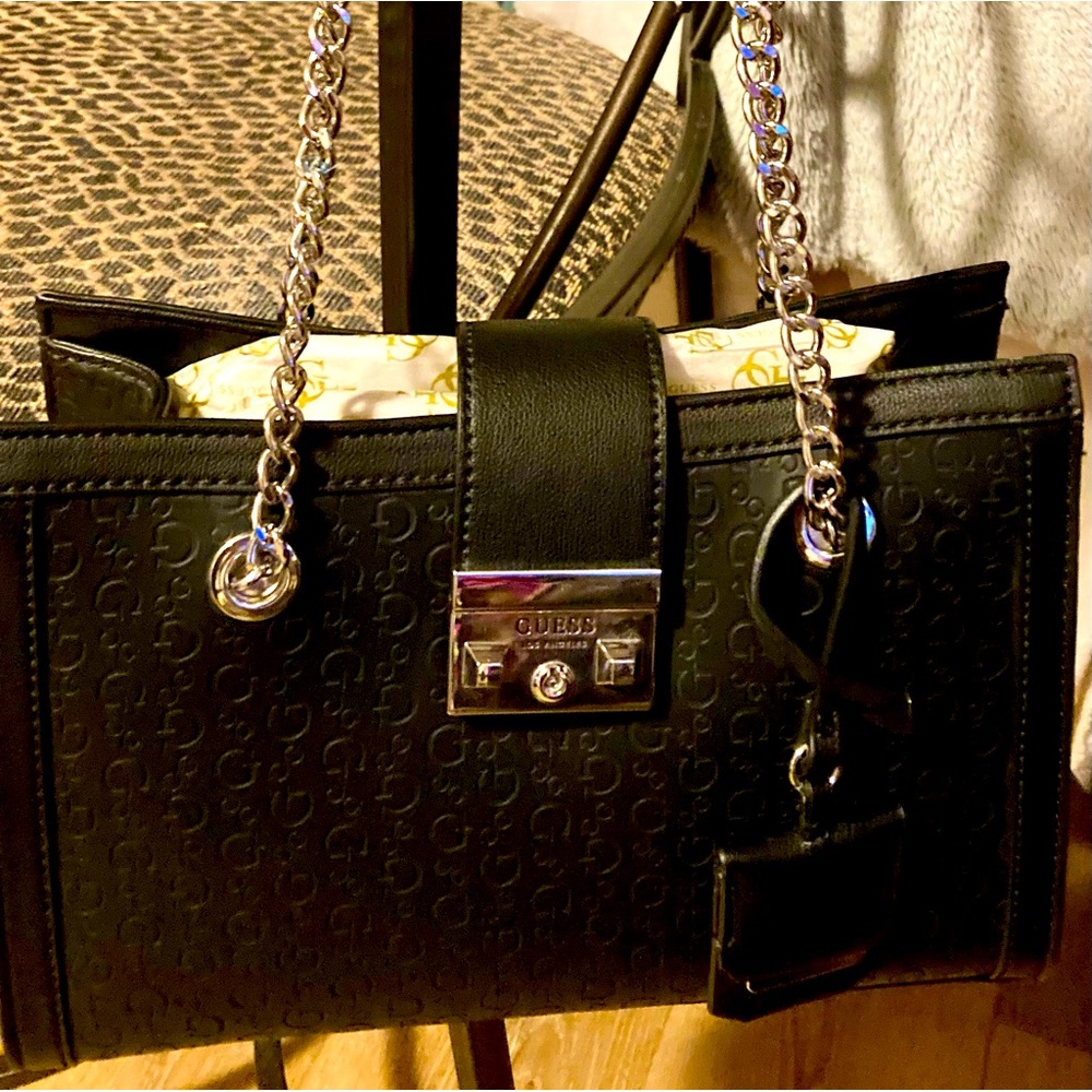Guess leather bag / shoulder chain